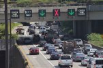 1280px-Smart_highway_signs_on_Interstate_90_in_Mercer_Island,_Washington.jpg