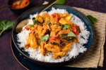 snelle-tandoori-curry-met-kip-bloemkool-en-spinazie-1.jpg